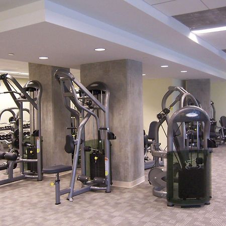 Crystal Quarters Furnished Apartments At The Gramercy Арлингтон Экстерьер фото